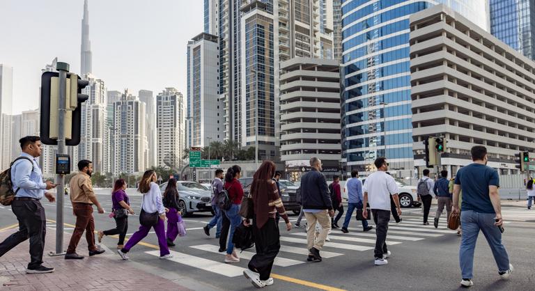 Egy Dubajban élő magyar TikTok-os szerint nincs pánikhelyzet a városban, a magyar sajtó felnagyítja a helyzetet