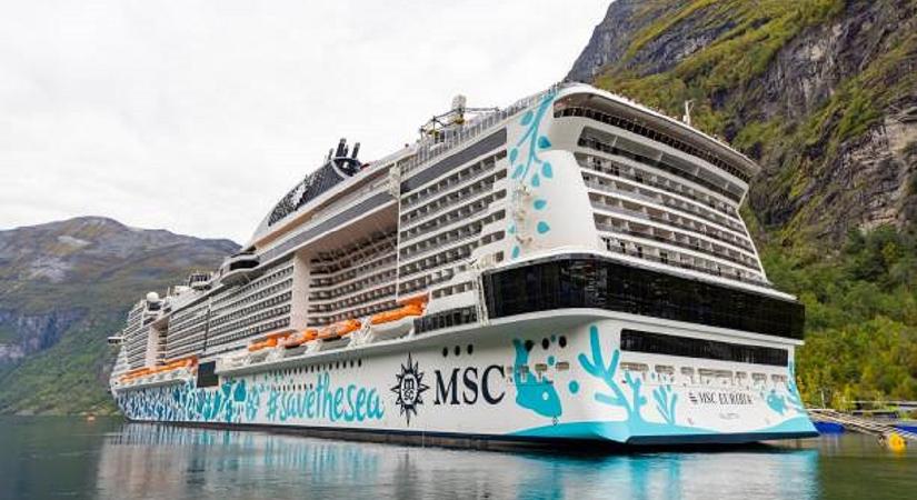 Luxushajón rekedt magyarok Dubajban – egyelőre senki sem tudja, mikor térhetnek haza