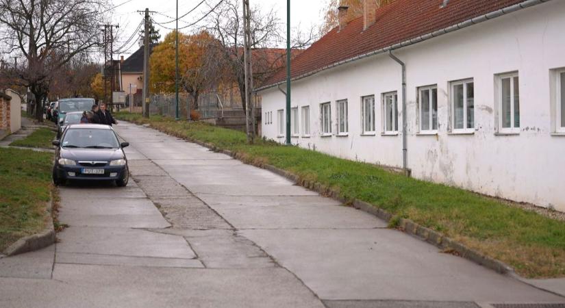 Lakossági fórumot tartanak a József Attila utca felújítási terveiről