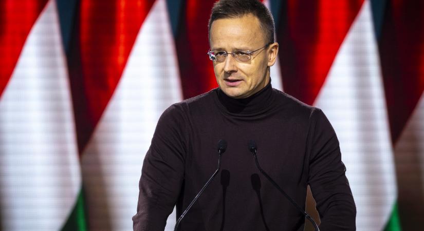 Szijjártó Péter a „túszejtéses” ügyről: Jogosan adódik a kérdés, hogy nem az ukrán háborús maffia pénzéről van-e szó