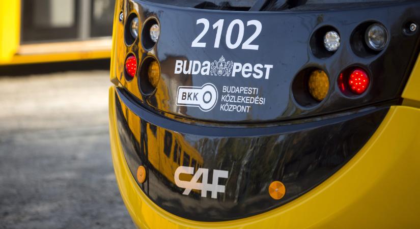 Életmentés miatt állt le az 1-es villamos közlekedése