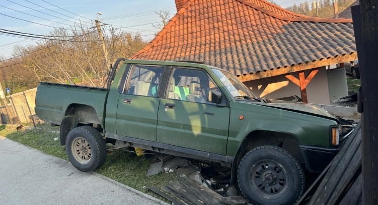 Ittasan és bedrogozva csapódott be egy vezető – közleményt adott ki a rendőrség