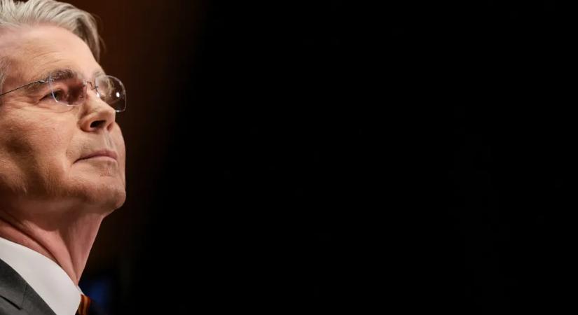 Átmenetileg engedi az USA Indiának, hogy orosz olajat vásároljon szankciók nélkül