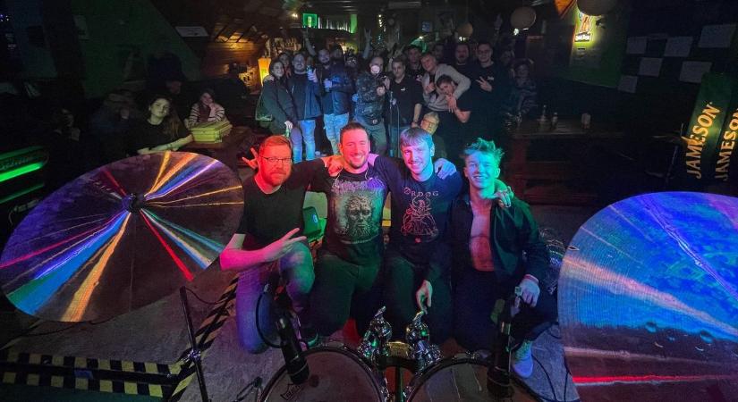 Észbontó koncertekkel vár szombaton a Corner Stage