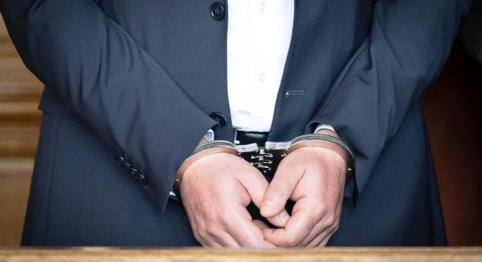 Őrizetbe vettek egy volt orosz védelmi miniszterhelyettest