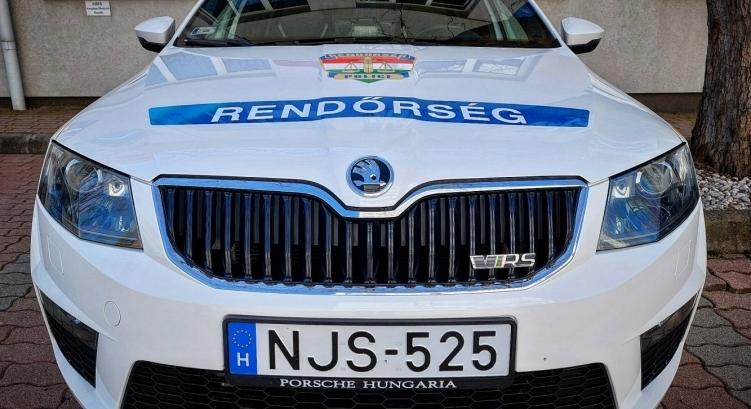 Leszorítás, büntetőfékezés, verekedés – és ez mind ugyanazon a helyszínen