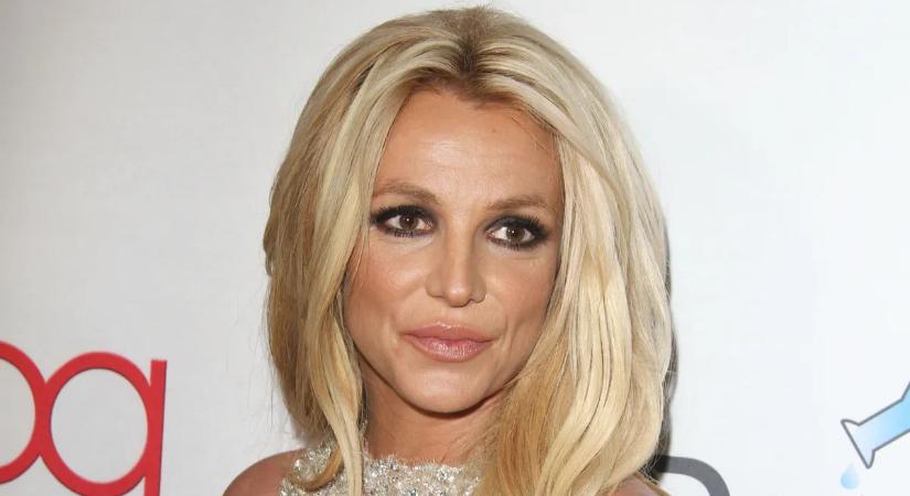 Britney Spears autójában ismeretlen eredetű anyagot találtak, miután ittas vezetésért letartóztatták