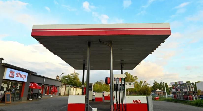 Ha be is vezetik a benzinárstopot, biztosan nem 480 forint lesz a szintje