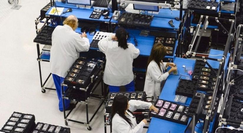 Vége a céges titoknak: így tudhatod meg forintra pontosan, mennyit keres a kollégád