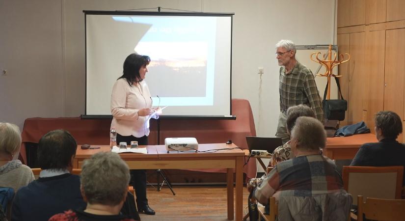 Csak kirándulsz vagy figyelsz is?