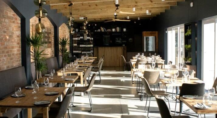 Új pénz érkezik az éttermekhez – 10 millió forintos támogatás indul a vendéglátóknak