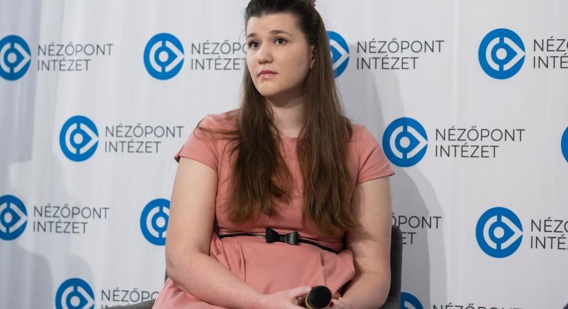 Zemplényi Lili: Az EU fegyverezte fel azt a hadsereget, amivel a magyar miniszterelnököt fenyegetik