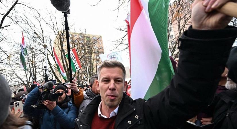 Ezúttal elvetették a sulykot a tiszások: Zelenszkij fenyegetését is túlszárnyalták