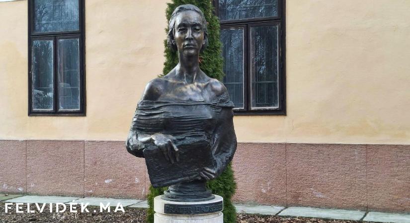 Fráter Erzsébet mellszobrának viszontagságos története