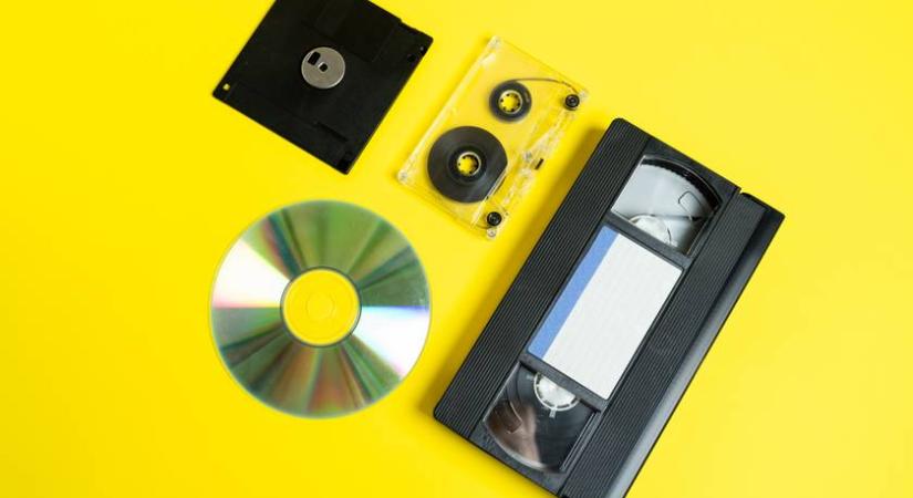 Ezek voltak a 90-es évek legnagyobb slágerei: felismered őket a dalszövegük alapján?