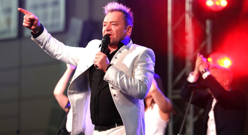 Mészáros Árpád Zsolt volt a nyíregyházi hölgyek ajándéka (fotók, videók)