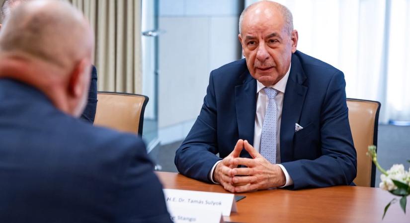 Török Gábor leírta, mit lehetne a mostani helyzetben elvárni egy köztársasági elnöktől