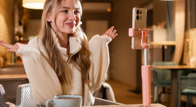 „Nem is így nézek ki!” – Ezért tűnik öregebbnek az arcod a fotókon, mint a tükörben