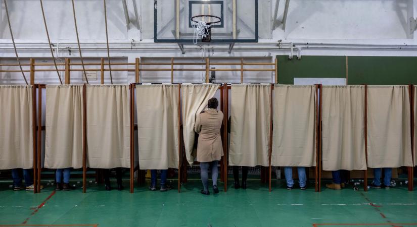 Ez volt minden idők legnagyobb választási csalása: 15-ször többen voksoltak az elnökre, mint ahány regisztrált szavazó élt az országban