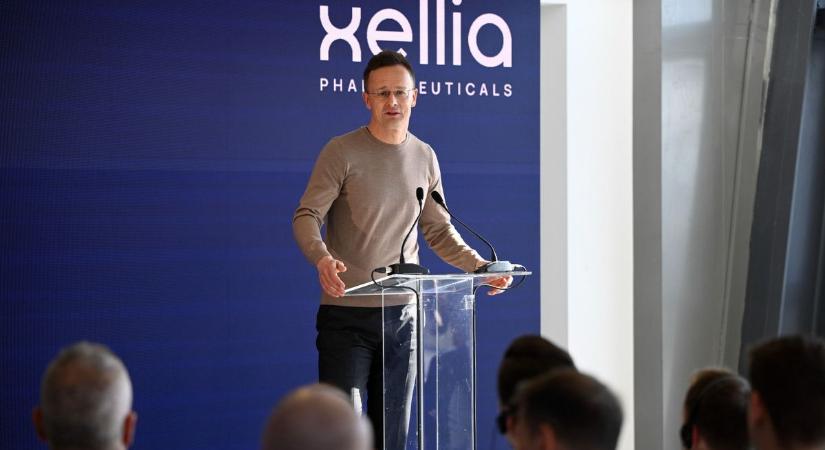 Szijjártó: automatizált gyógyszergyártó üzemet épít a Xellia Szigetszentmiklóson (videó)