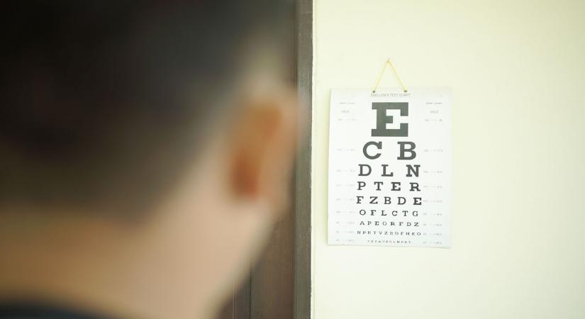 Ez történik a rendelőben, amikor 50 felett hosszabbítjuk a jogosítványt