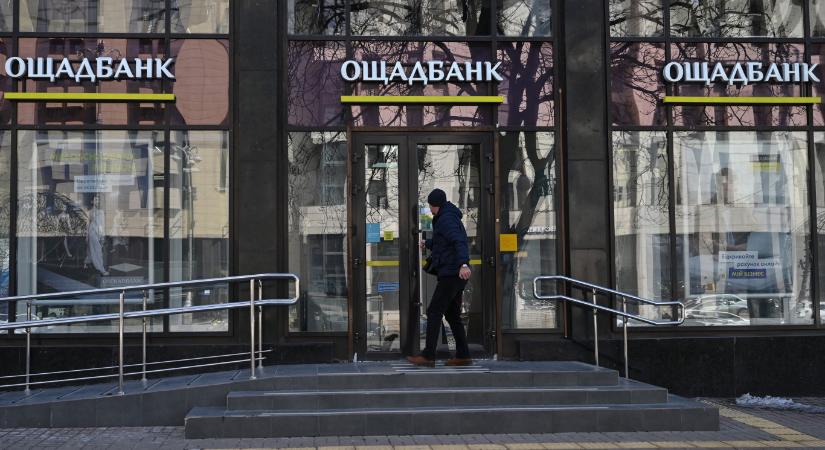 Budapestre jön az ukrán takarékbank vezetése az elfogott pénzszállítók és a lefoglalt járművek miatt