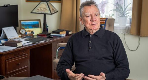 Beer Miklós: Legyen elég, és a maga környezetében mindenki emberként tekintsen a másikra!