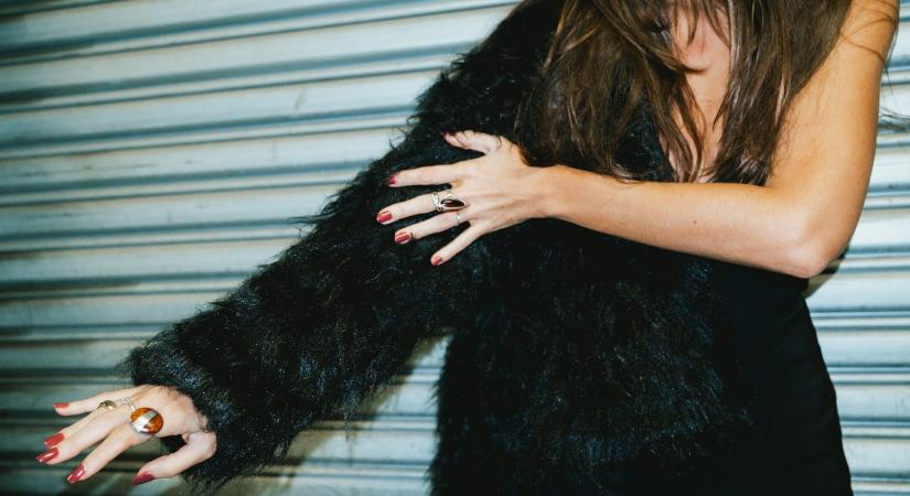 Amikor a „rosszul állok anyagilag” csak üres szolidaritás. Számon kérhetünk egy barátot az anyagi helyzetéről?