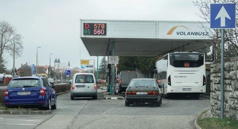 Szombaton újabb üzemanyag-drágulás – Itt tankolhatsz olcsóbban Veszprém vármegyében