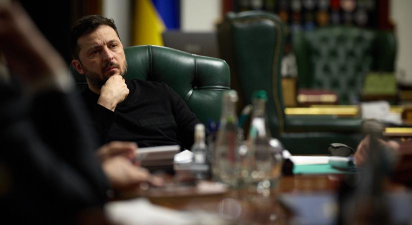 Ilyen az, amikor Zelenszkij mutogat Orbánra