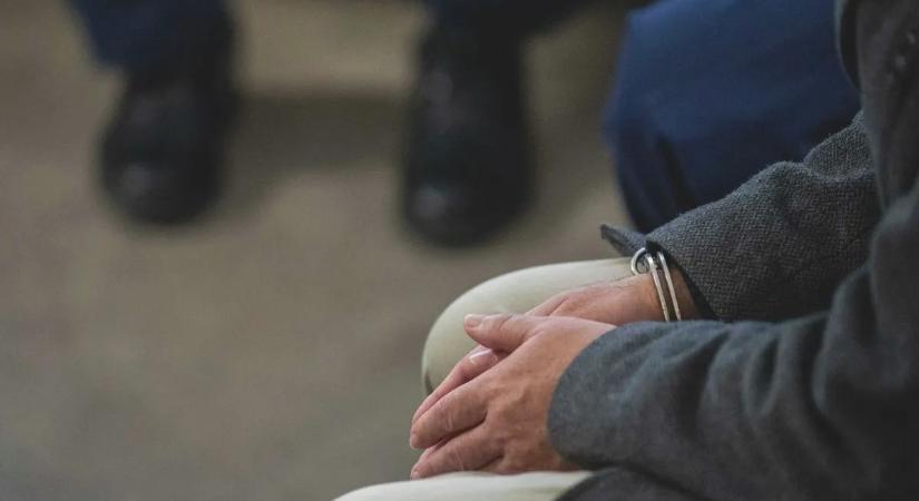 Sikoltozás verte fel a falut a 240 ezres hálószobatitokkal