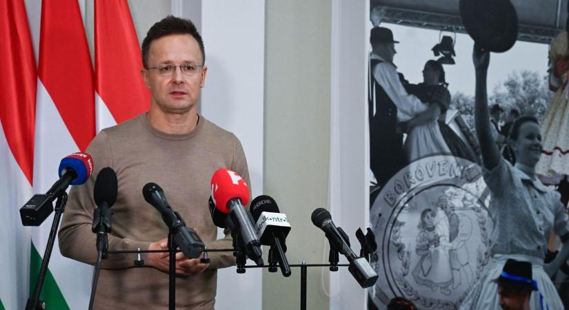 Szijjártó Péter: az ukrán elnök fenyegetőzése az egész magyar nemzetnek szól