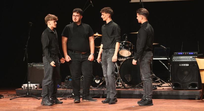 Az iskola, ami élen járt a megújulásban – 75 éves a Bláthy - fotókkal, videóval