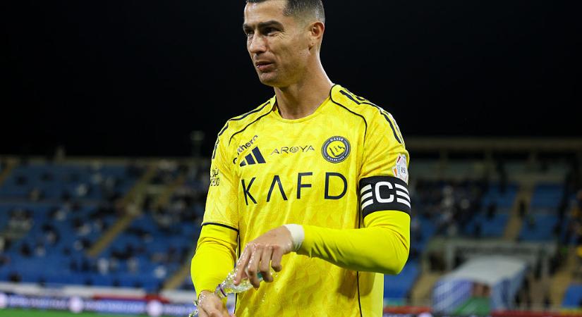 Cristiano Ronaldo Spanyolországban tölti rehabilitációját