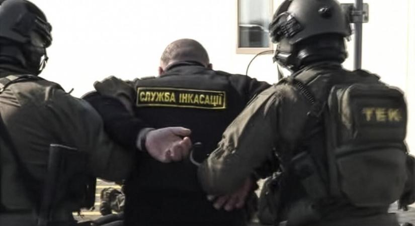 Visszatért Ukrajnában azok a pénzszállítók, akikre a TEK csapott le csütörtökön Magyarországon