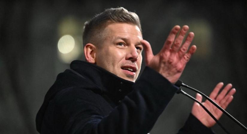 Egy pillanat alatt lefagyott a vigyor Magyar Péter képéről: nem csak Orbán Viktorral kell farkasszemet néznie