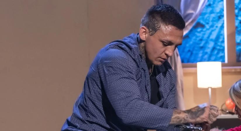 "Elmehet a pi***ba" - Boráros Gábor a támadások kereszttüzében