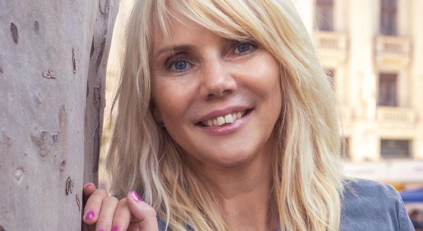 „Én hiszek a happy endben” – Interjú Fejős Évával