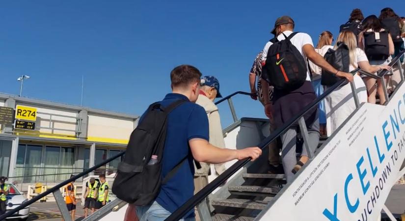 A közel-keleti háború felborította a nyaralási terveket