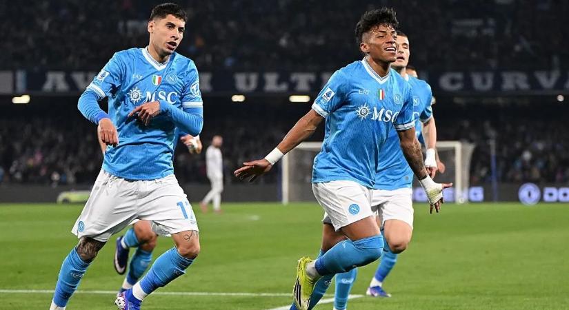 Későn jött Casadei fejese, a Napoli hozta a kötelezőt a Torino ellen