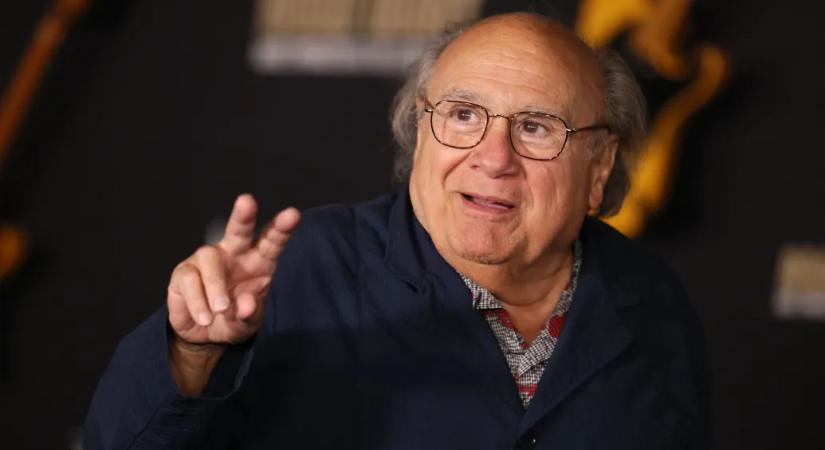 Danny DeVito a színészet előtt halottak haját is fazonírozta