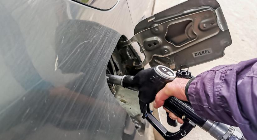 „Ha az Orbán-kormány marad, az ezer forintos benzinár is elképzelhető”