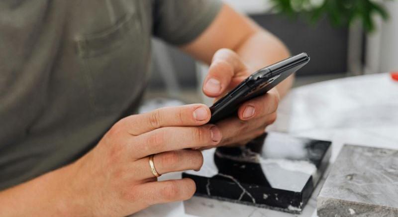 Új vírus miatt nagy veszélyben az iPhone-ok