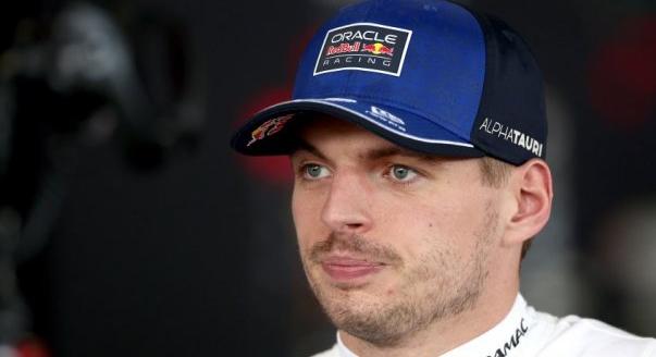 Verstappen a kicsúszásról: A hátsó tengely blokkolta a kerekeket