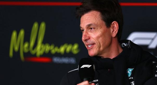 Wolff: Max kiesése elég időt adott az autónk összeszerelésére