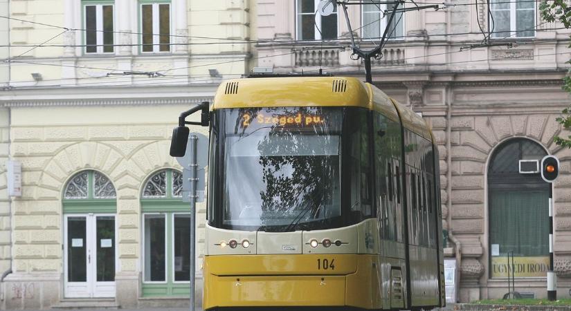 Megakadt a közlekedés az Aradi térnél, az utasok hosszabb várakozásra készülhetnek