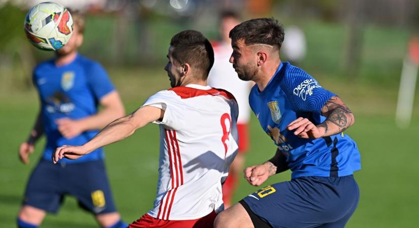 Szombati fociprogram: csúcsderbi Egerszalókon a veretlen Lőrinci ellen