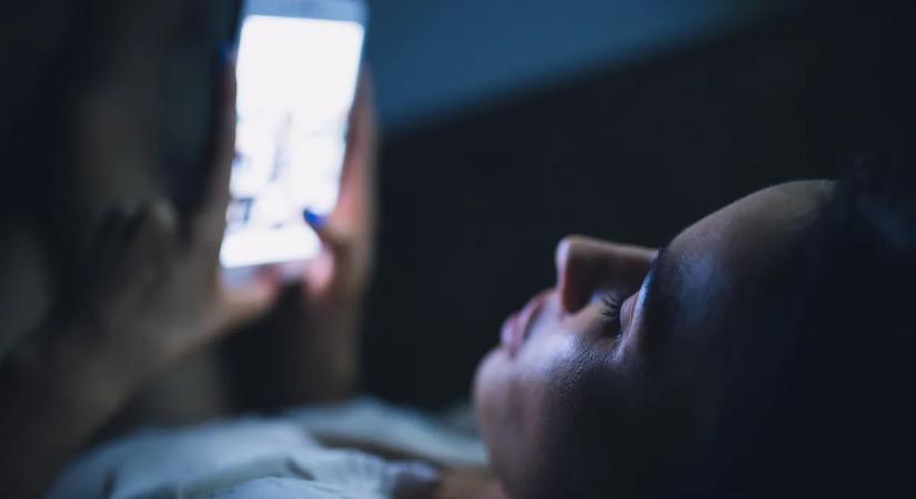 Kiderült, mit művel az agyaddal a mobilod