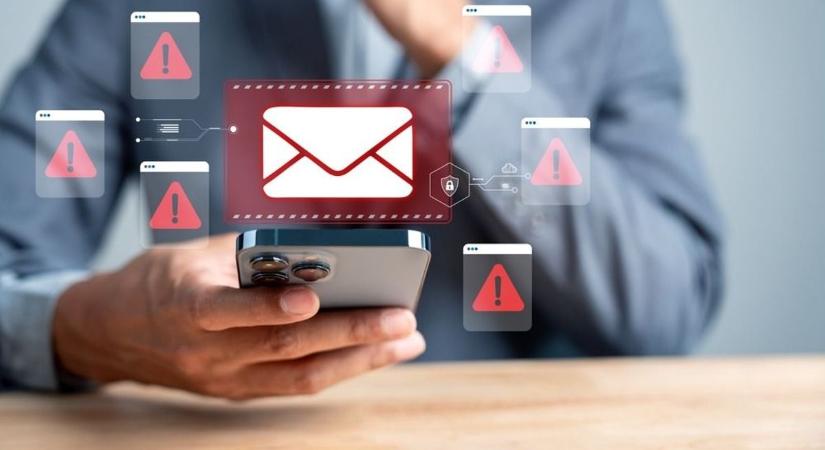 Hamis rendőrségi bírságoldal terjed a neten – így próbál banki adatokat megszerezni egy új csalás