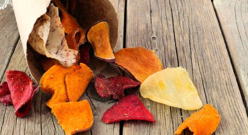 A menzán ki nem állhattuk, ma rajongunk érte: remek chips is készíthető ebből a zöldségből